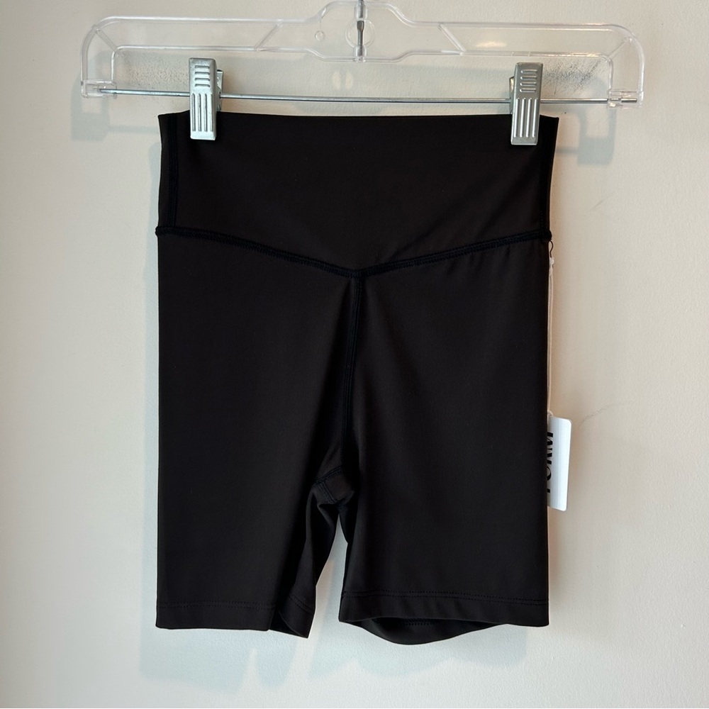 Black Women's Bike Shorts FORM SMALL